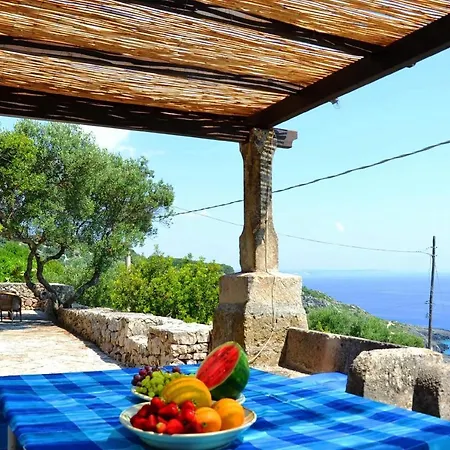 Lodge Dimore D'oriente Corsano (Apulia)